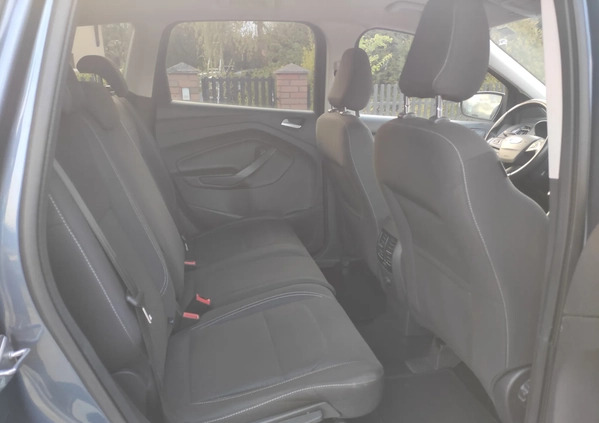 Ford Kuga cena 54999 przebieg: 170000, rok produkcji 2018 z Ostrołęka małe 232